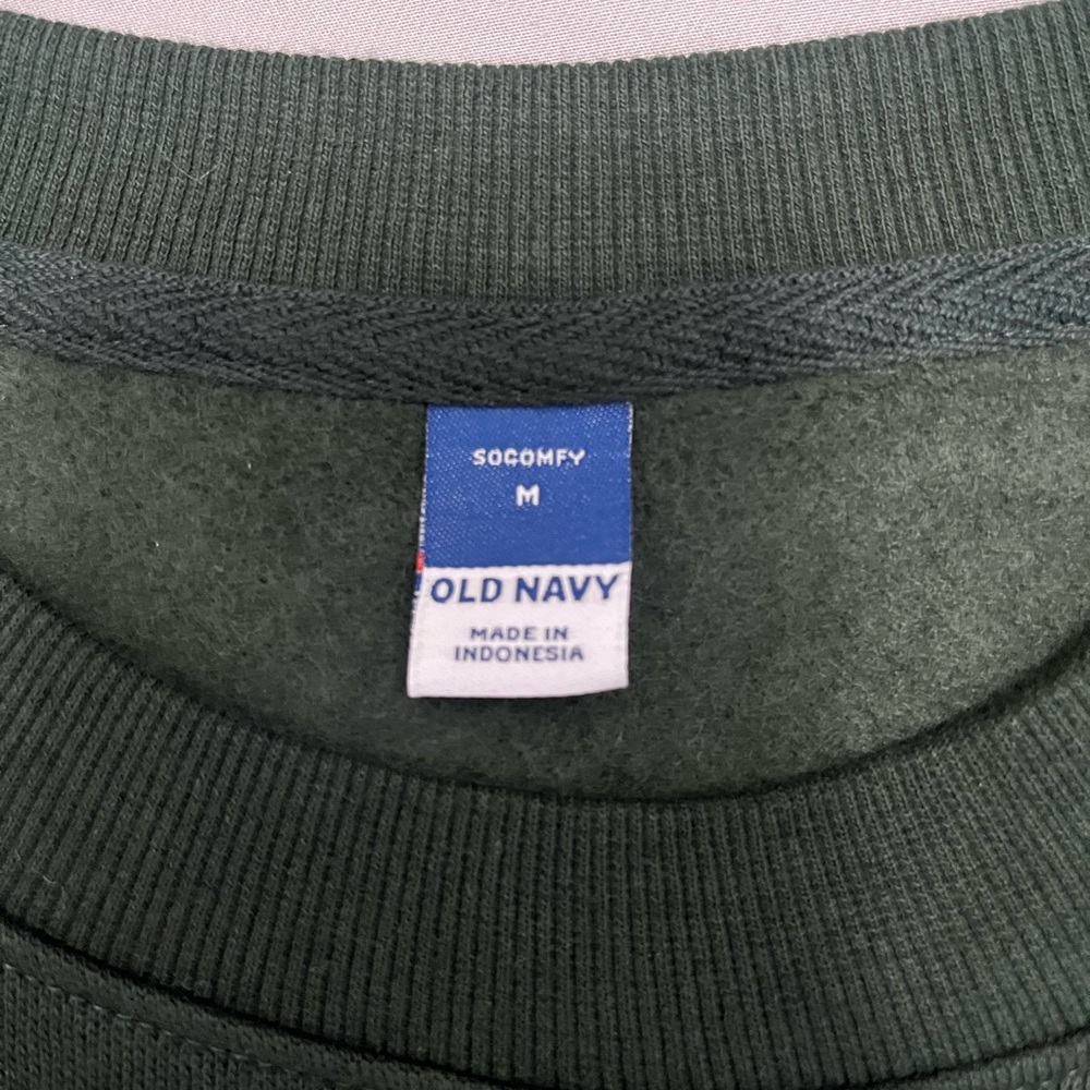 NWT Old Navy “Cozy Club” Crewneck - Picture 3 of 4